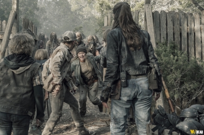 Click to view full size image
==============
fear-the-walking-dead-s05e07-still-standing-011.jpg fear-the-walking-dead-s05e07-still-standing-011.jpg