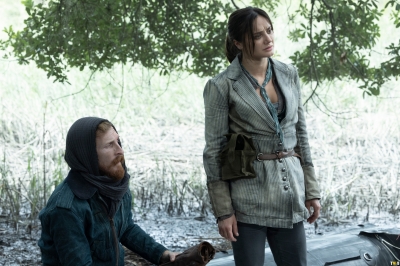 Click to view full size image
==============
fear-the-walking-dead-s08e02-blue-jay-025.jpg fear-the-walking-dead-s08e02-blue-jay-025.jpg