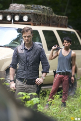S03E01 - Seed
