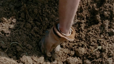 Click to view full size image
==============
thewalkingdead0401-0070.jpg thewalkingdead0401-0070.jpg
