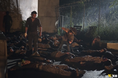 S04E05 - Internment
