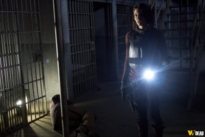 S04E05 - Internment
