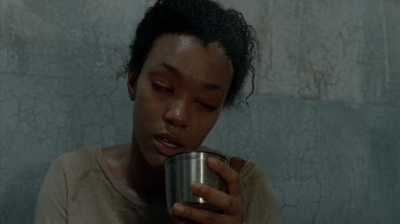 Click to view full size image
==============
thewalkingdead0405-0105.jpg thewalkingdead0405-0105.jpg