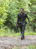 the-walking-dead-s08e06-the-king-the-widow-and-rick-032.jpg