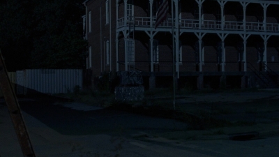 Click to view full size image
==============
twd0809-1080.jpg twd0809-1080.jpg