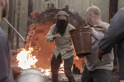 the-walking-dead-s10e01-lines-we-cross-043.jpg