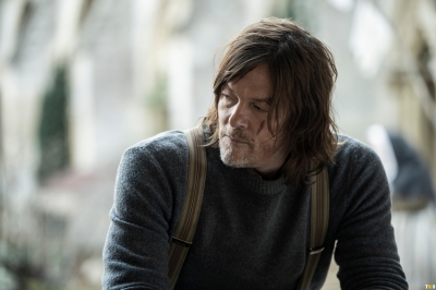 Click to view full size image
==============
the-walking-dead-daryl-dixon-s01e01-lame-perdue-009.jpg the-walking-dead-daryl-dixon-s01e01-lame-perdue-009.jpg