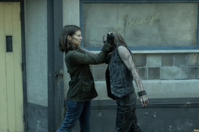 Click to view full size image
==============
the-walking-dead-dead-city-s03e03-emigrants-001.jpg the-walking-dead-dead-city-s03e03-emigrants-001.jpg